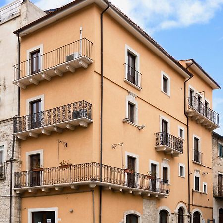 B&B La Casa Di Tocco Tocco da Casauria Eksteriør billede